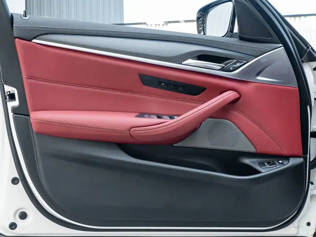 BMW 5 Series New Energy 2023 — фото 21