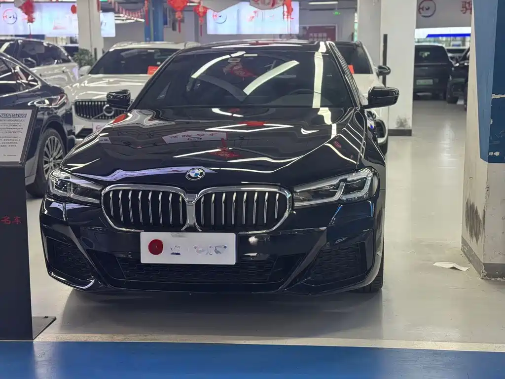 BMW 5 Series 2023