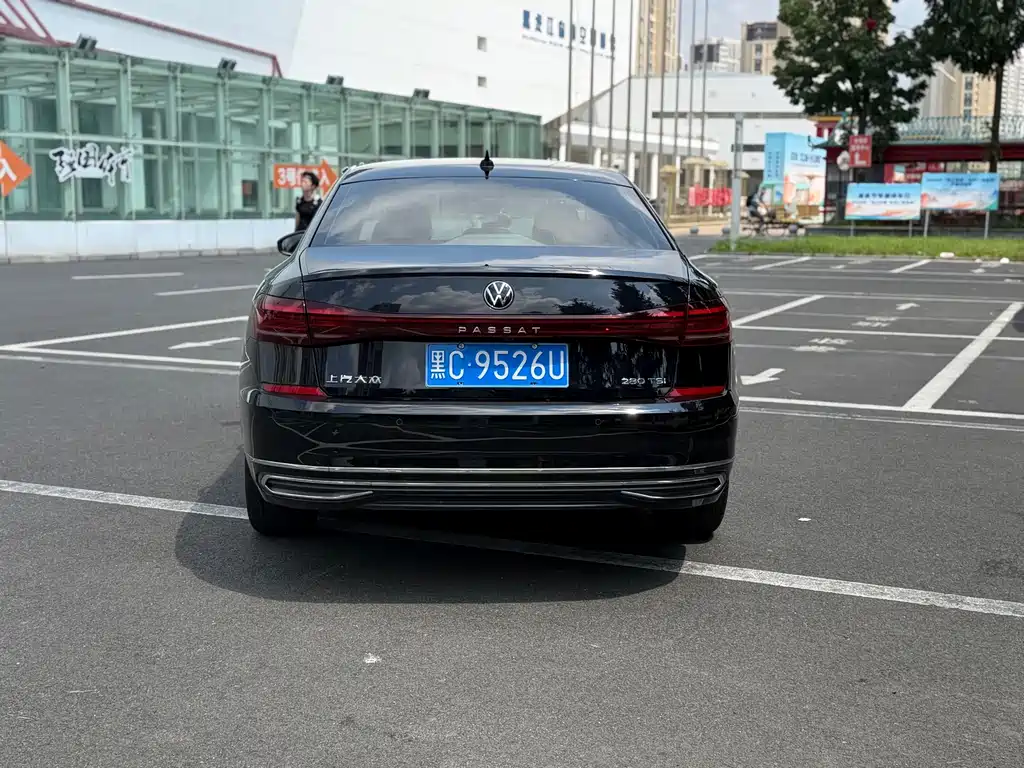 Volkswagen Passat 2022