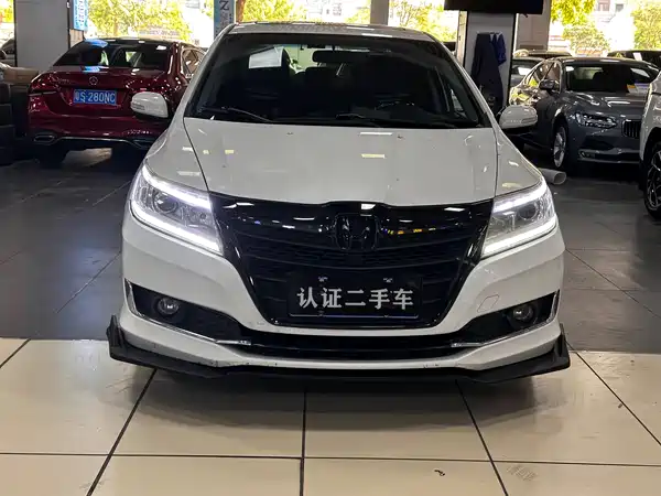 Honda Crider 2016