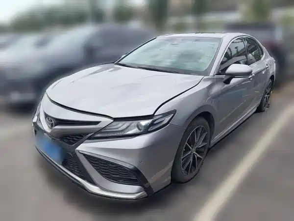 Toyota Camry 2021