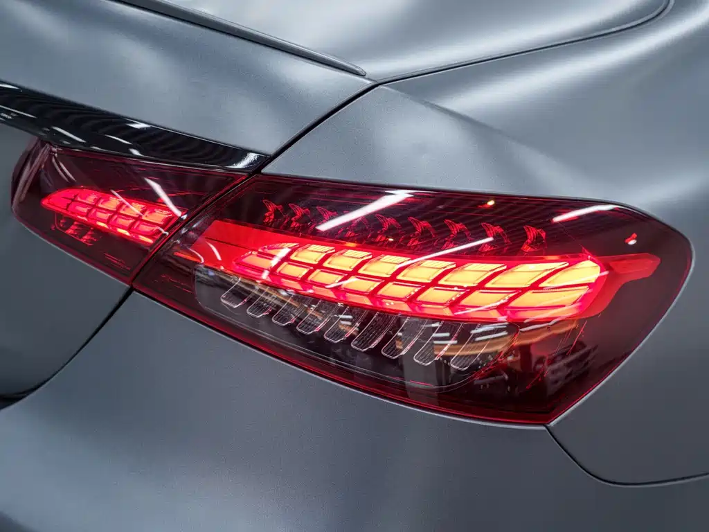 Mercedes-Benz E-Class AMG 2022 — фото 5