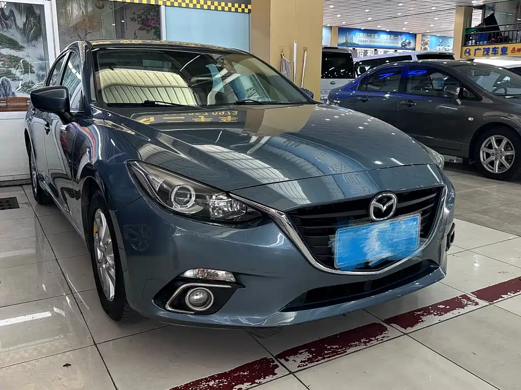 Mazda 3 Axela 2016 — фото 3