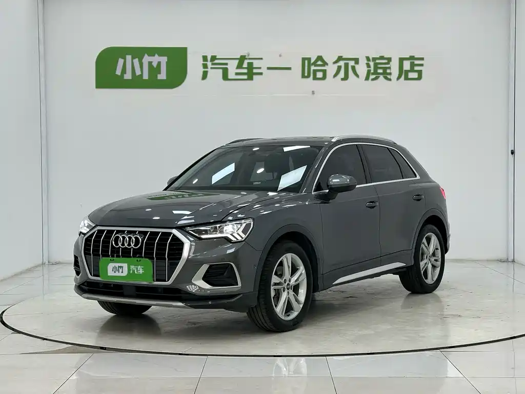 Audi Q3 2023 — фото 1