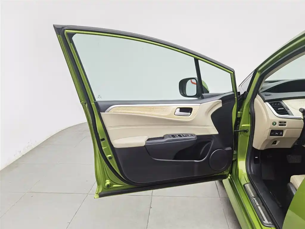 Honda Jade 2015 — фото 8