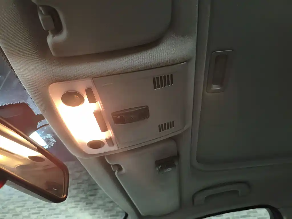 BMW 3 Series 2009 — фото 21