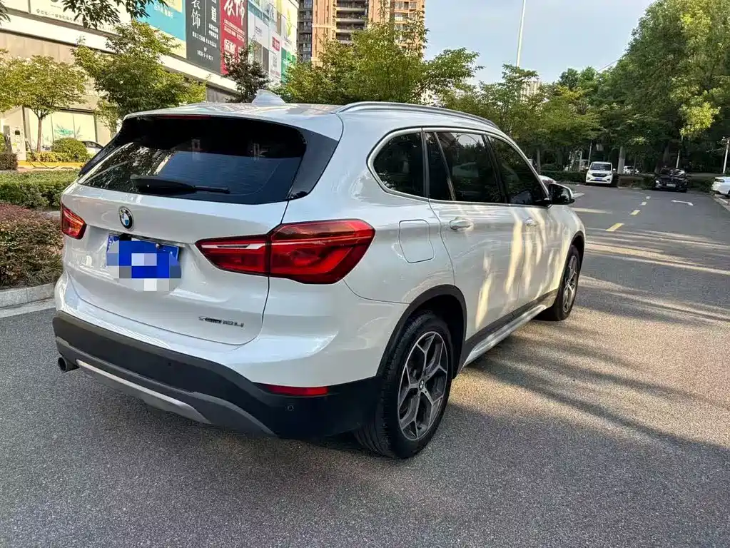 BMW X1 2019 — фото 4