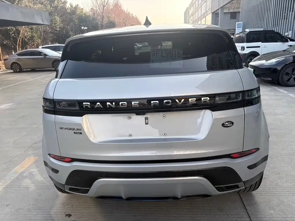 Land Rover Range Rover Evoque 2021 — фото 6