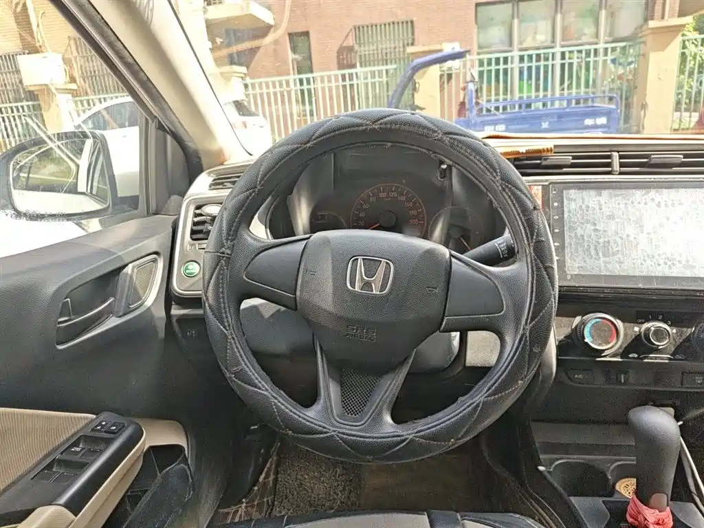 Honda City 2016 — фото 11