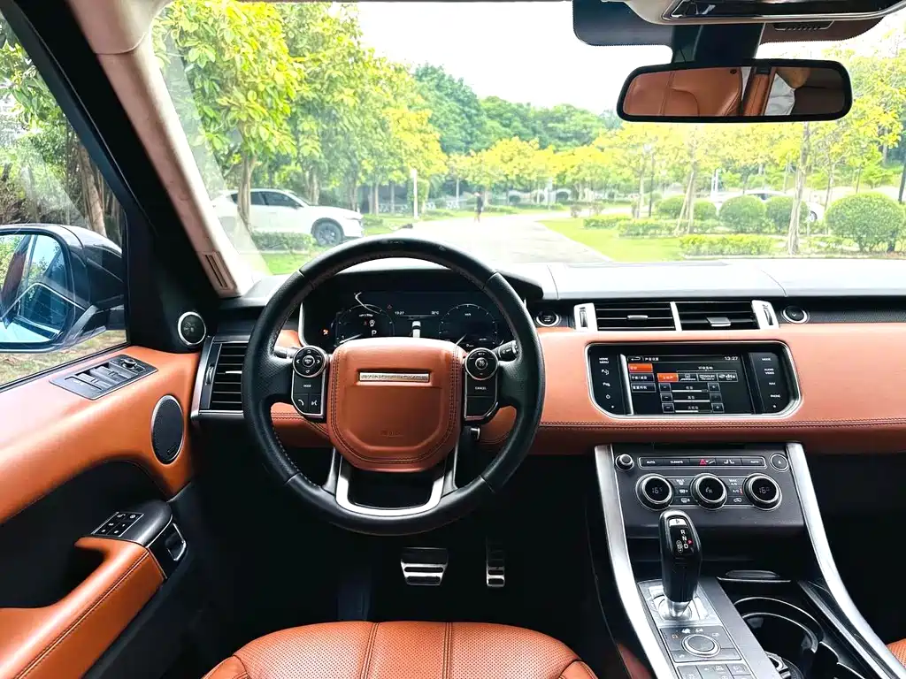 Land Rover Sport 2015 — фото 11