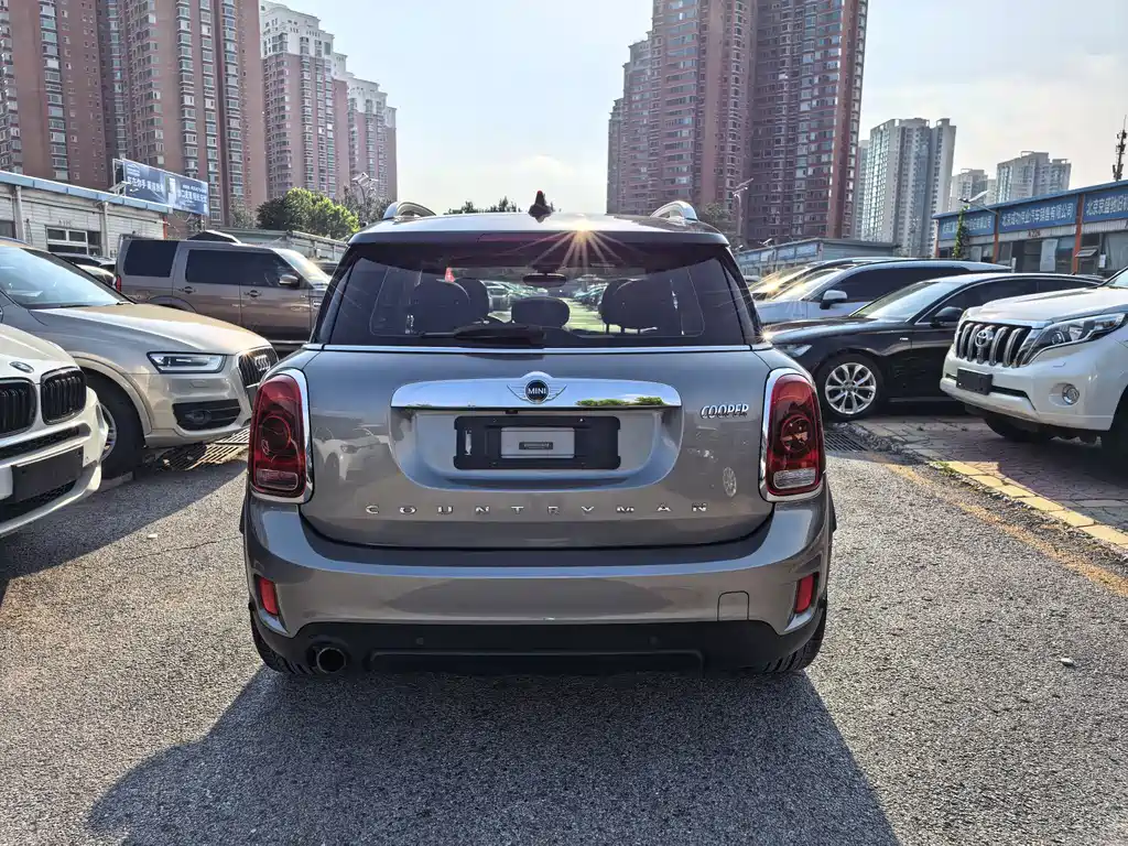 MINI Countryman 2018 — фото 14