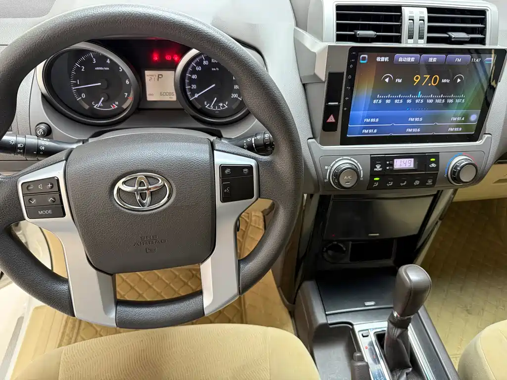 Toyota Prado 2019 — фото 13