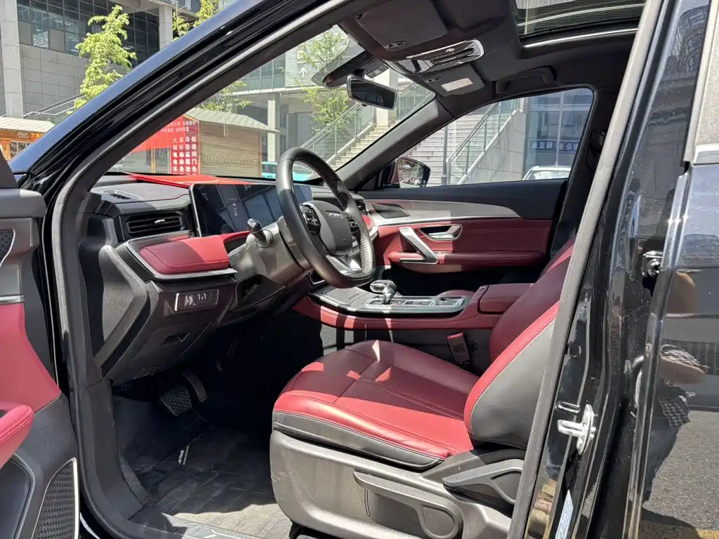 Jetour X70 PLUS 2025