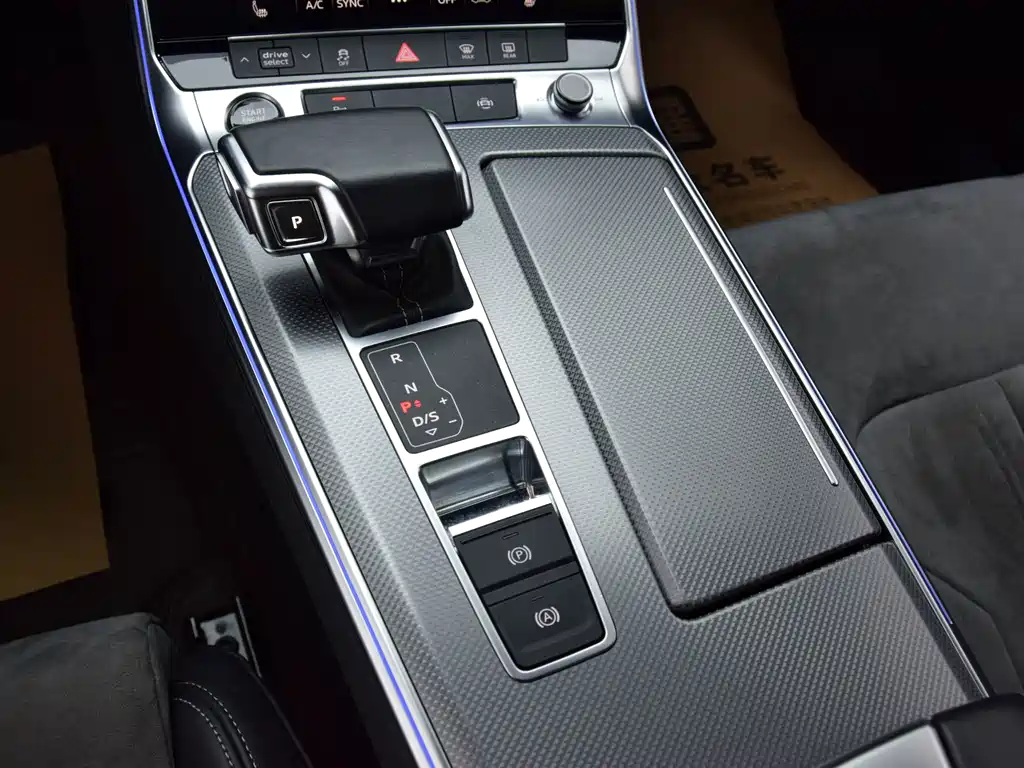 Audi A6L 2022 — фото 18