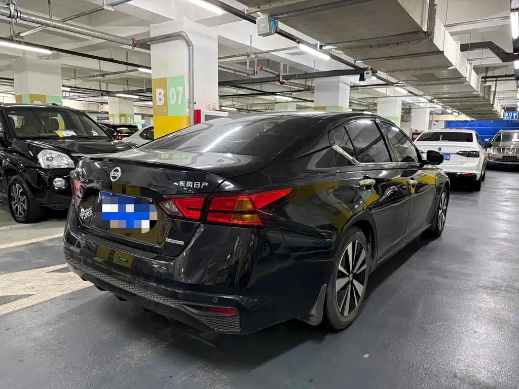 Nissan Teana 2021