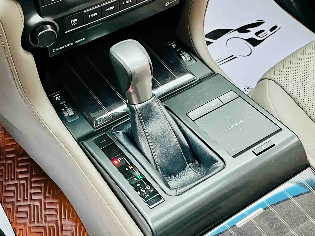 Lexus GX 2023 — фото 11