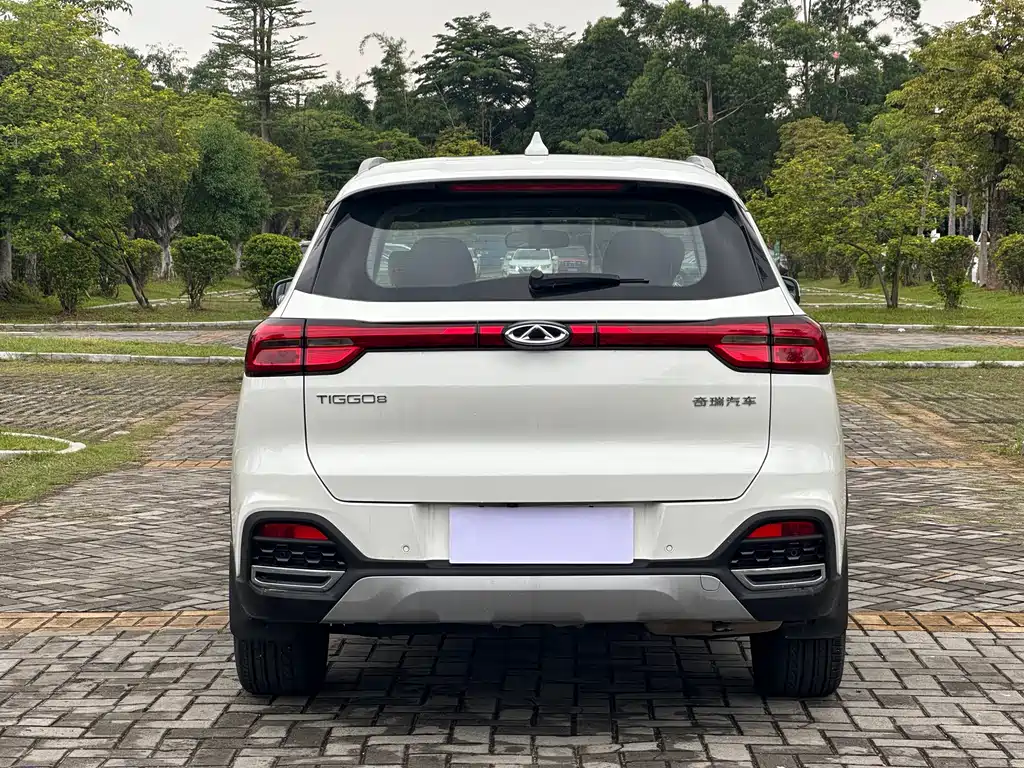 Chery Tiggo 8 2018 — фото 12