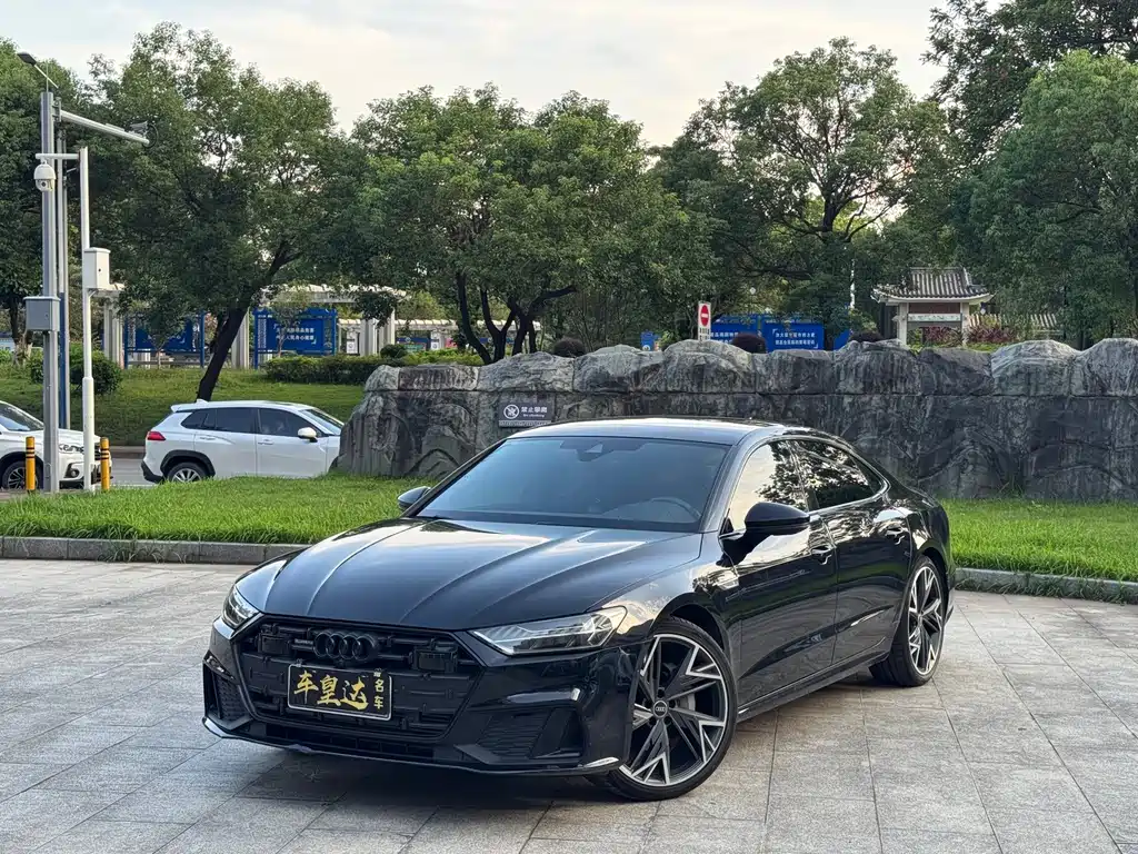 Audi A7L 2023 — фото 1