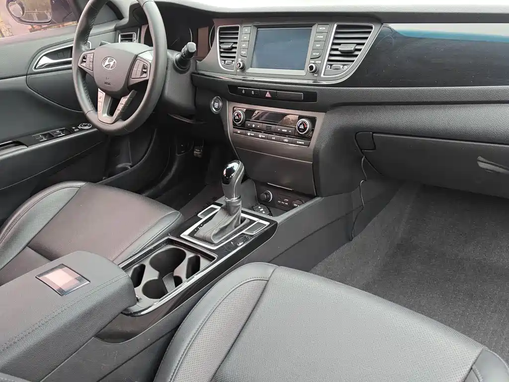 Hyundai Mistra 2016 — фото 10