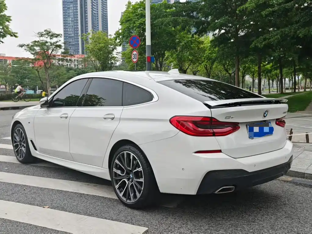 BMW 6 Series GT 2022 — фото 5