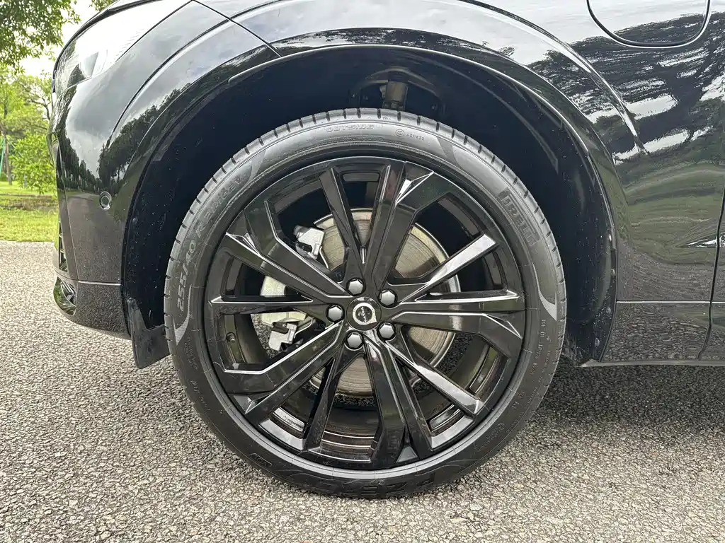 Volvo XC60 PHEV 2025 — фото 11