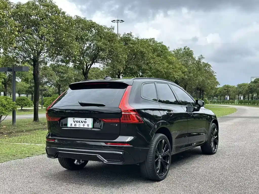 Volvo XC60 PHEV 2025 — фото 14