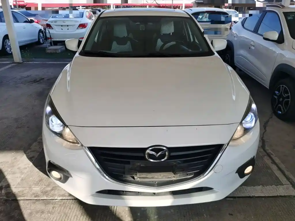 Mazda 3 Axela 2016