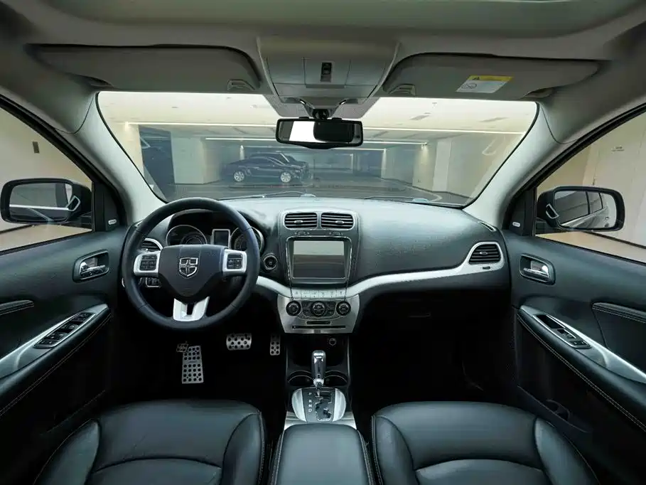 Dodge Journey 2015 — фото 20