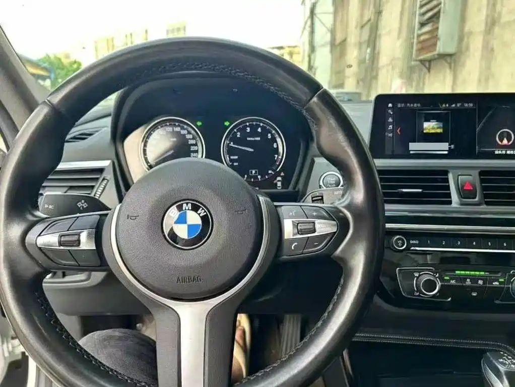 BMW 1 Series 2019