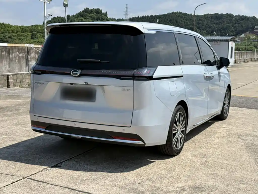 GAC Trumpchi E8 PHEV 2024 — фото 11