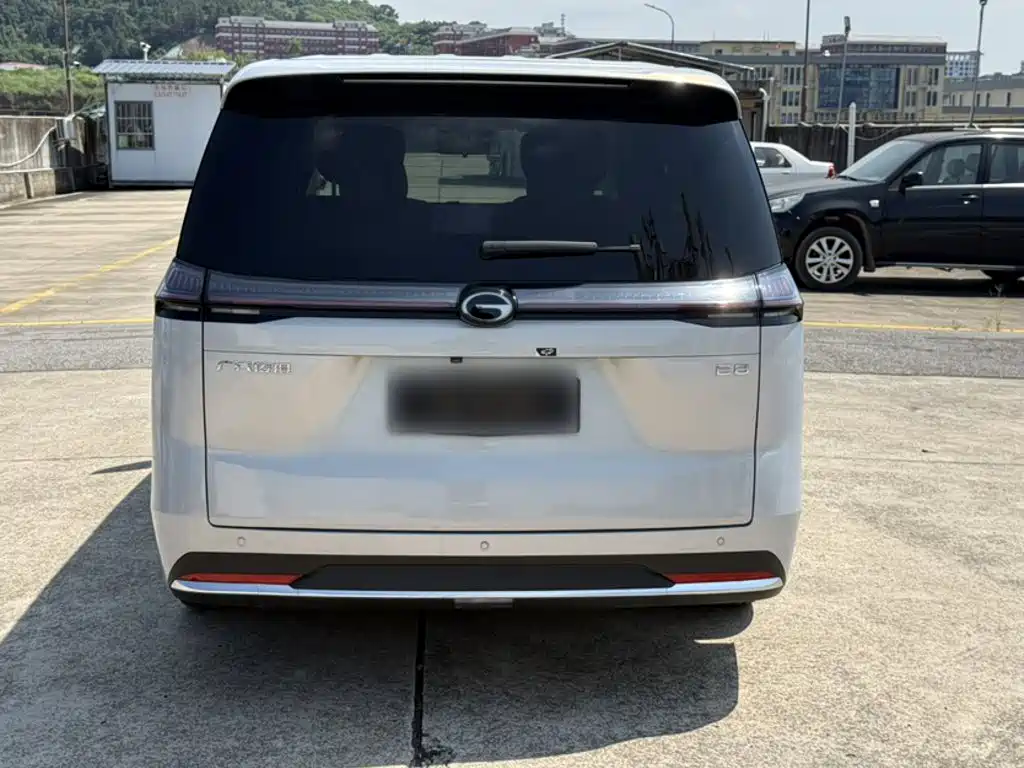 GAC Trumpchi E8 PHEV 2024 — фото 15