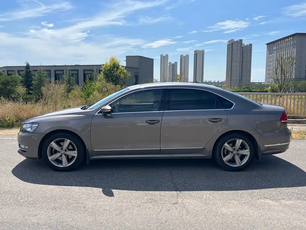 Volkswagen Passat 2013