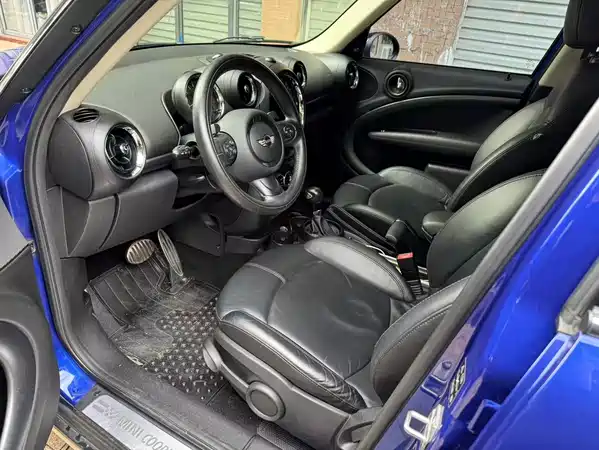 MINI Countryman 2016