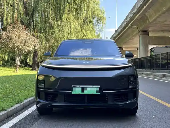 Li Auto L8 2023