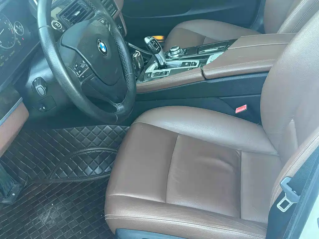 BMW 5 Series 2014 — фото 13