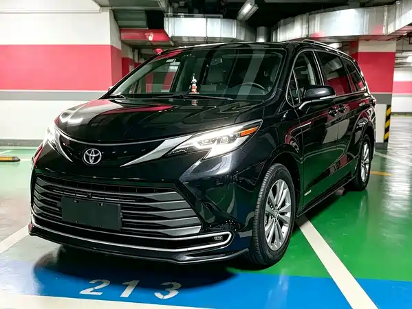 Toyota Sienna 2023