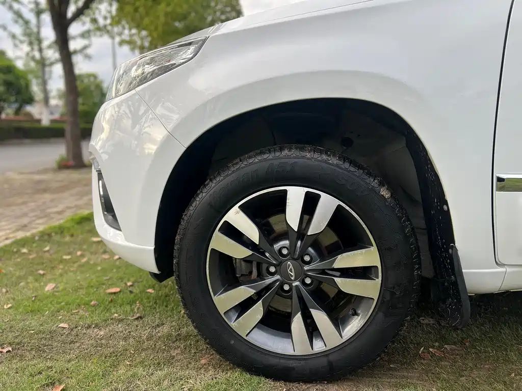 Chery Tiggo 3 2018 — фото 14