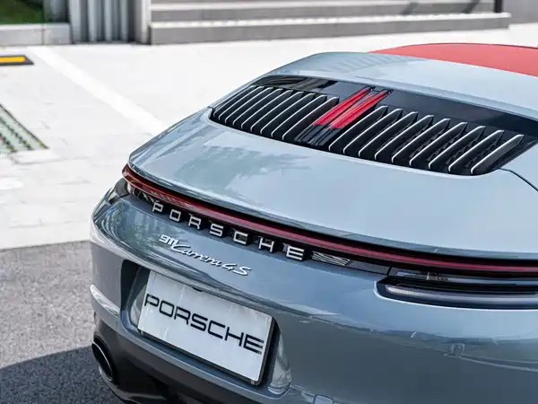 Porsche 911 2022