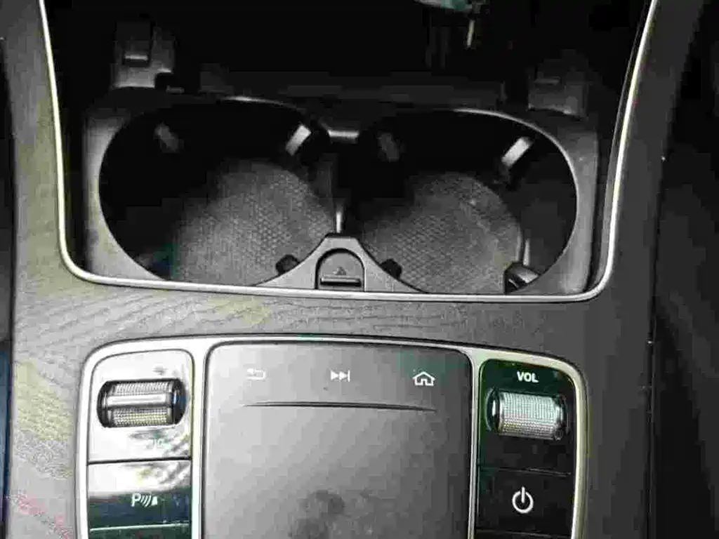 Mercedes-Benz C-Class 2019 — фото 10