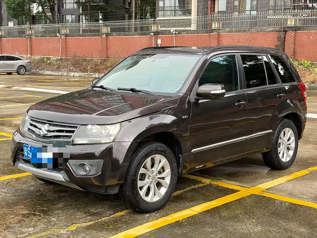 Suzuki Grand Vitara 2014 — фото 1