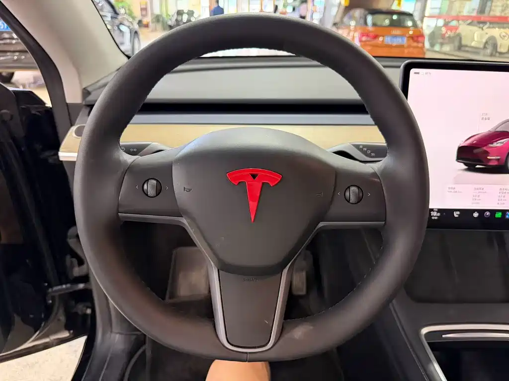 Tesla Model Y 2023 — фото 6