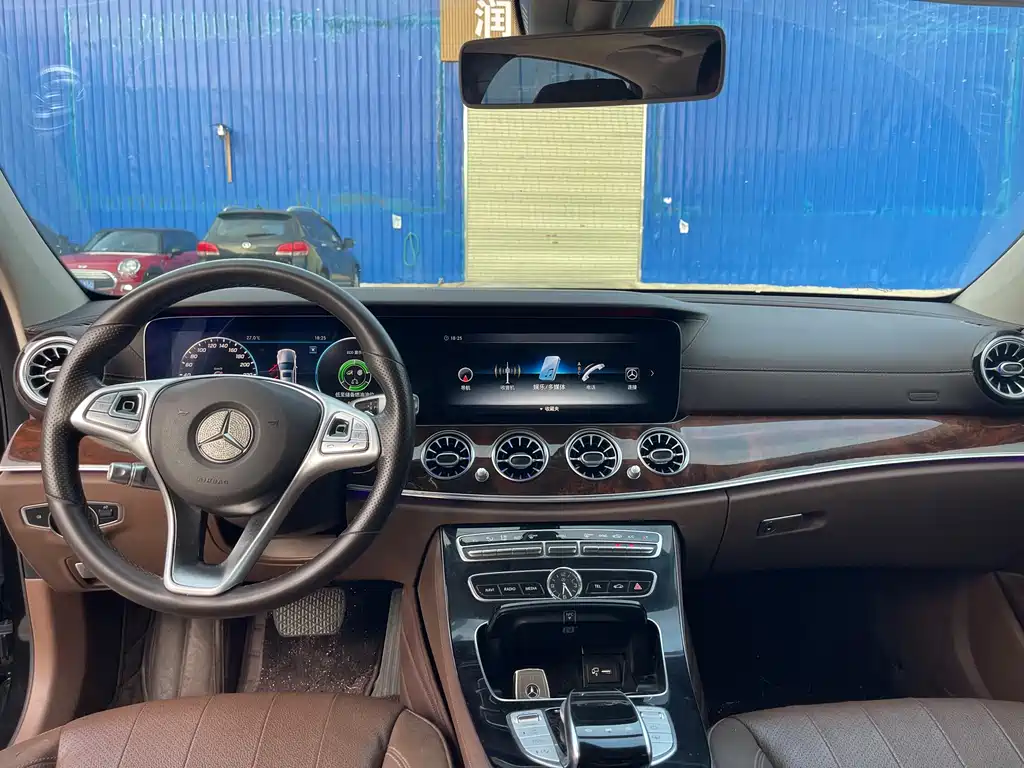 Mercedes-Benz E-Class 2017 — фото 8