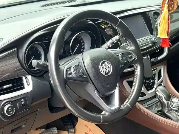 Buick Envision Plus 2017