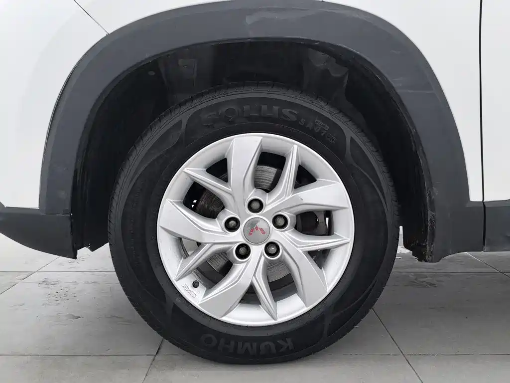 Wuling Hongguang S3 2018 — фото 17