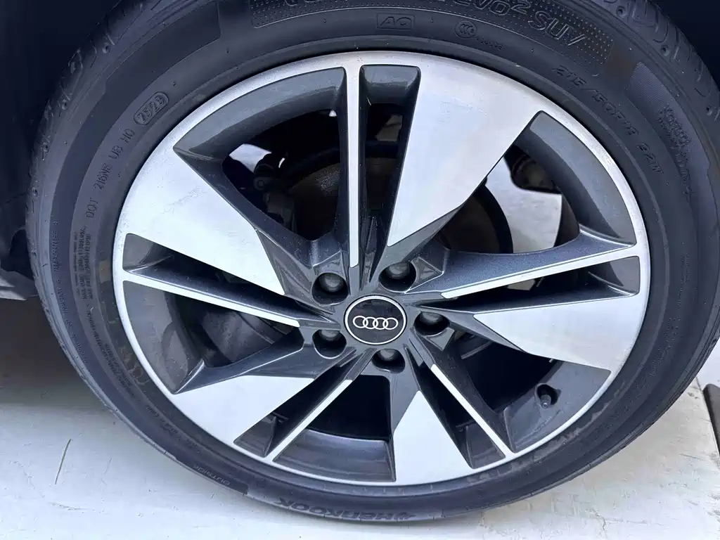 Audi Q2L 2021 — фото 22