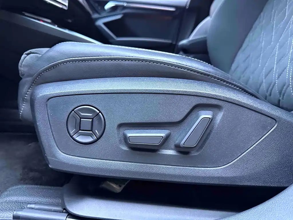 Audi A3 2022 — фото 17
