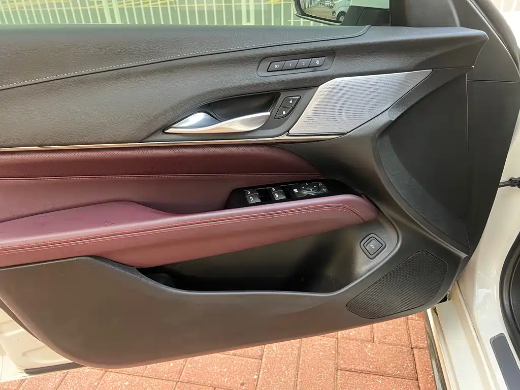 Cadillac CT4 2020 — фото 16