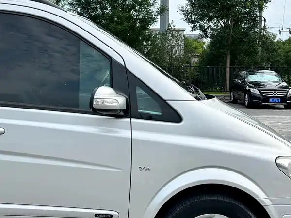Mercedes-Benz Viano 2006