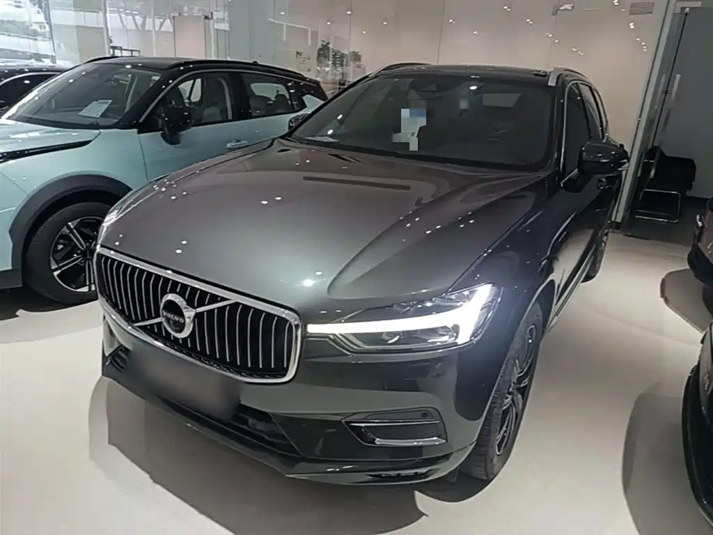 Volvo XC60 2021 — фото 2