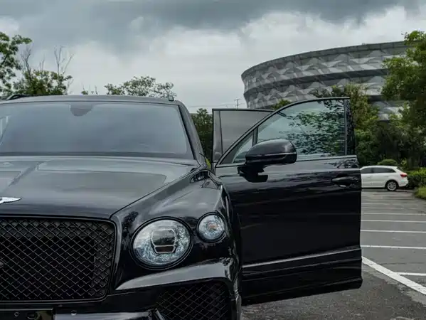 Bentley Bentayga 2021